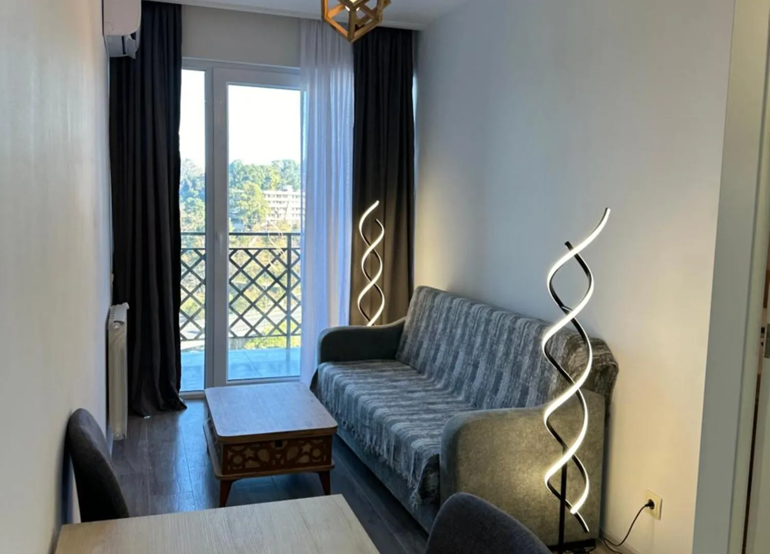 Greenhose 100 One- Bedroom Apartments Batumi