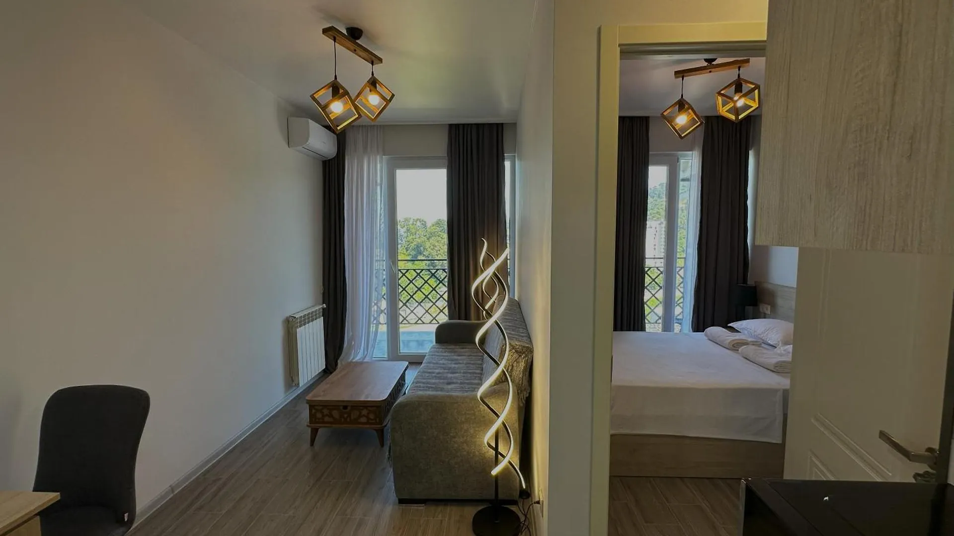 Greenhose 100 One- Bedroom Apartments Batumi Gruzja